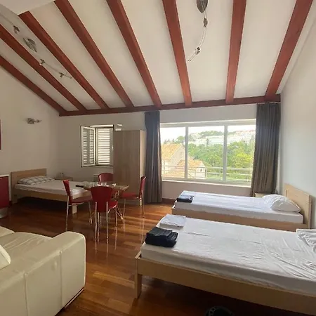 Dbk Studio Apartman Lejlighed